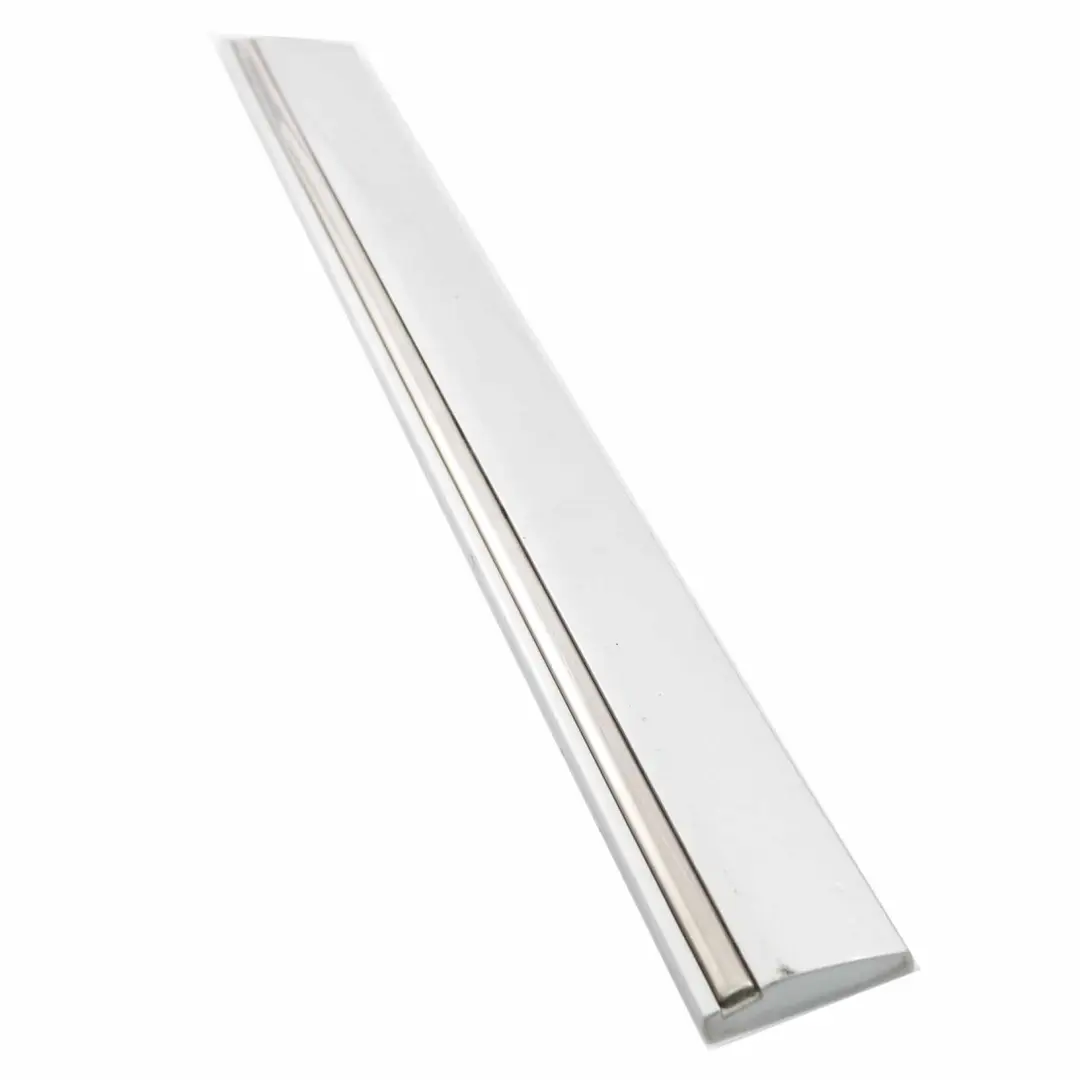Striscia modanatura porta posteriore sinistra Iridium Silver - 345 per Mercedes W203 con numero di parte A2036905162 Mercedes W203 Striscia modanatura porta posteriore sinistra Iridium Silver - 345 - SKU A2036905162-IRS - Numero di parte A2036905162
