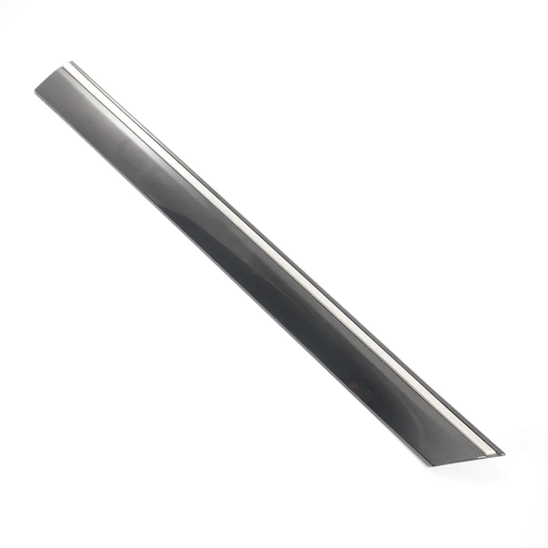 Moulure De Porte Arrière Gauche Noir Obsidienne Métallisé 197 pour Mercedes W203 à propos du numéro de pièce A2036905162 Mercedes W203 Moulure De Porte Arrière Gauche Noir Obsidienne Métallisé 197 - SKU A2036905162-OB - Numéro de pièce A2036905162
