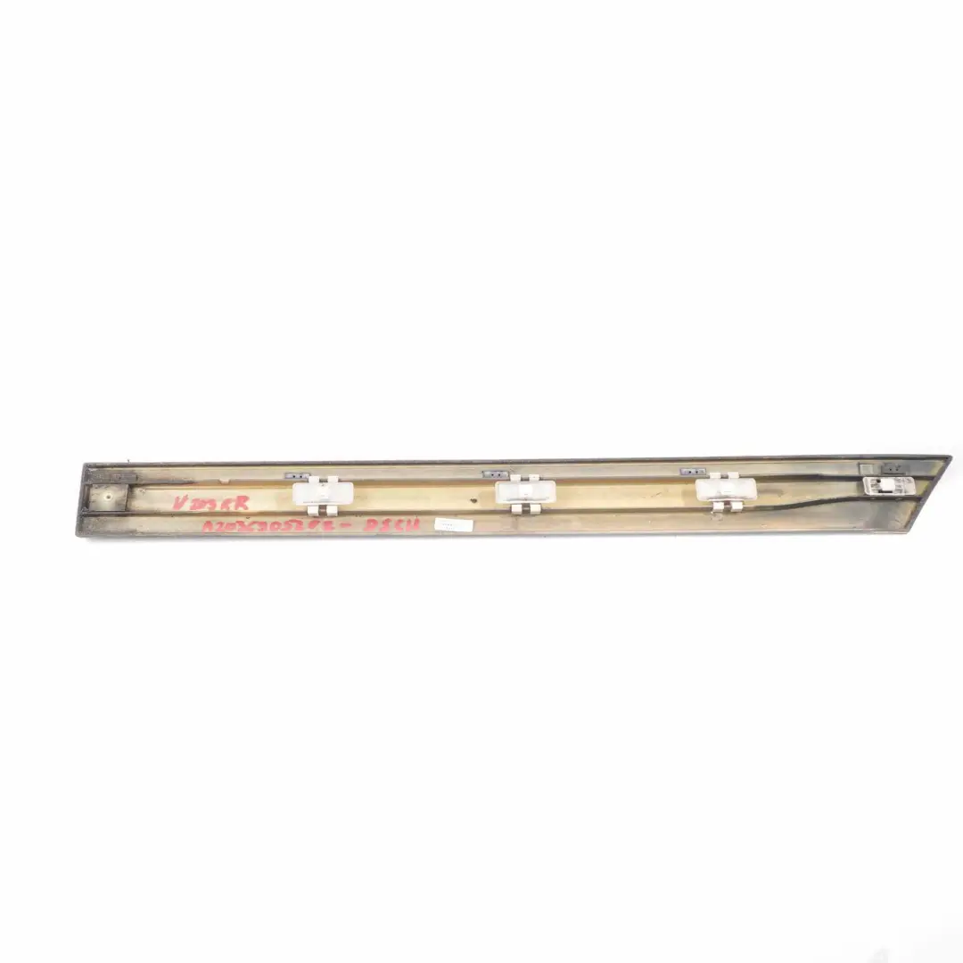 Mercedes W203 Moulure porte arrière droite avec cache noir diamant - 768 - SKU A2036905262-DSCH - Numéro de pièce A2036905262