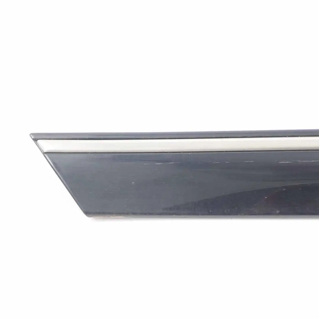 Striscia modanatura porta posteriore destra Diamond Nero - 768 per Mercedes W203 con numero di parte A2036905262 Mercedes W203 Striscia modanatura porta posteriore destra Diamond Nero - 768 - SKU A2036905262-DSCH - Numero di parte A2036905262