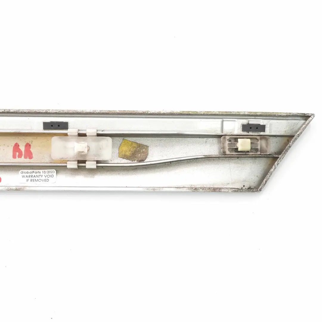 Mercedes W203 moldura de puerta trasera derecha Cubierta Iridium Silver - 775 - SKU A2036905262-IRS - Número de pieza A2036905262