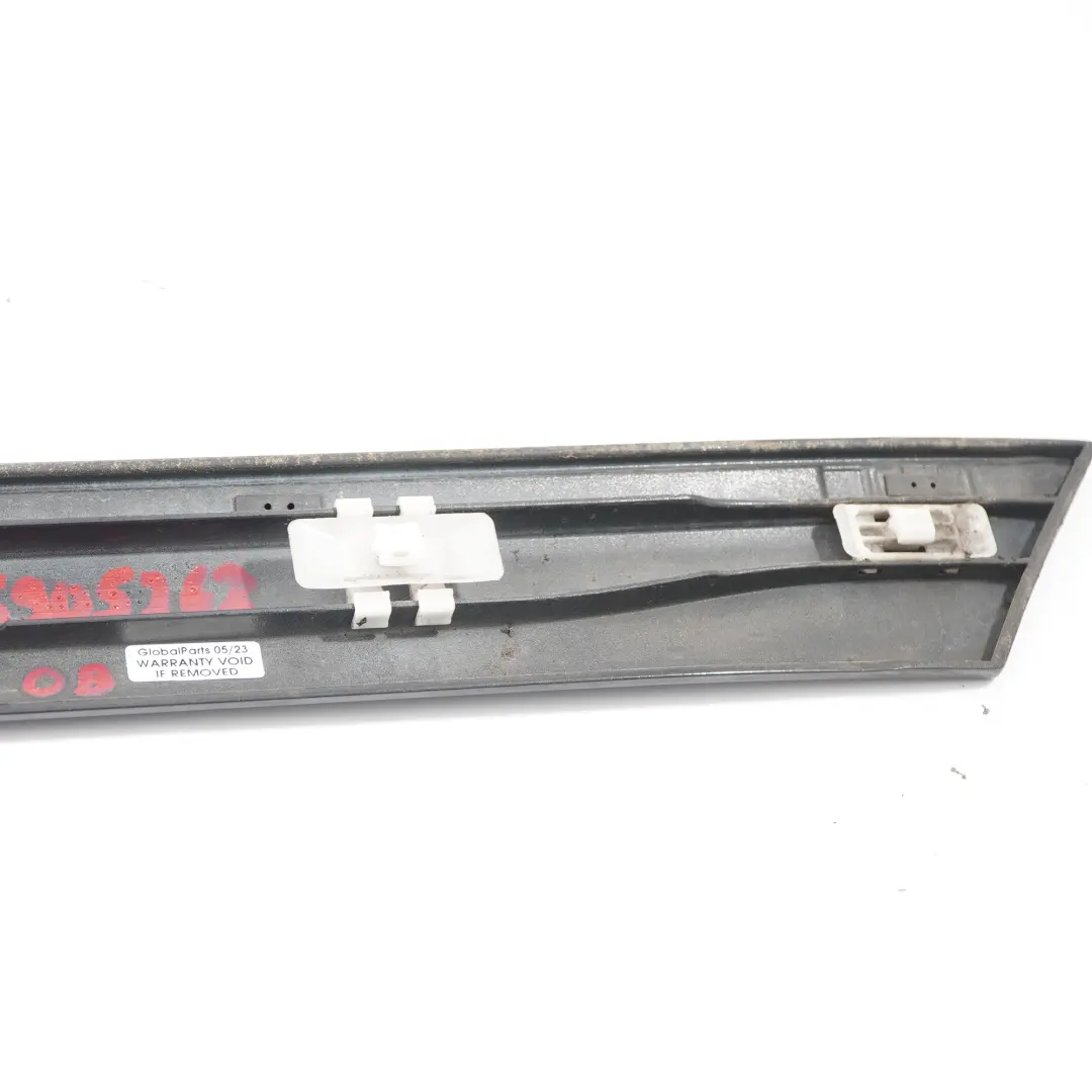 Moulure porte arrière droite Obsidian Noir pour Mercedes W203 à propos du numéro de pièce A2036905262 Mercedes W203 Moulure porte arrière droite Obsidian Noir - SKU A2036905262-OB - Numéro de pièce A2036905262