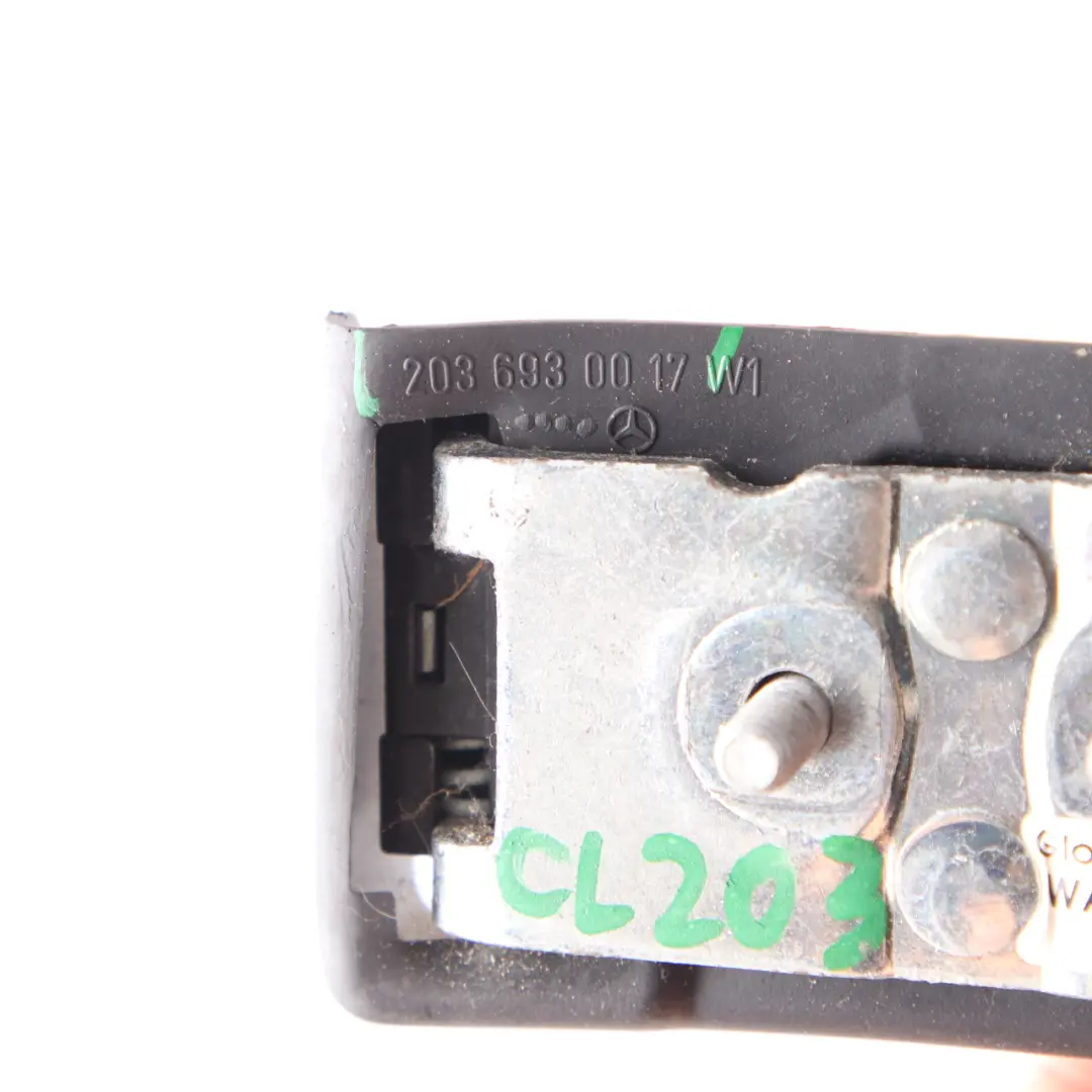 Mercedes W203 Couvercle De Plaque Verrouillage Porte Hayon Arrière - SKU A2036930017 - Numéro de pièce A2036930017