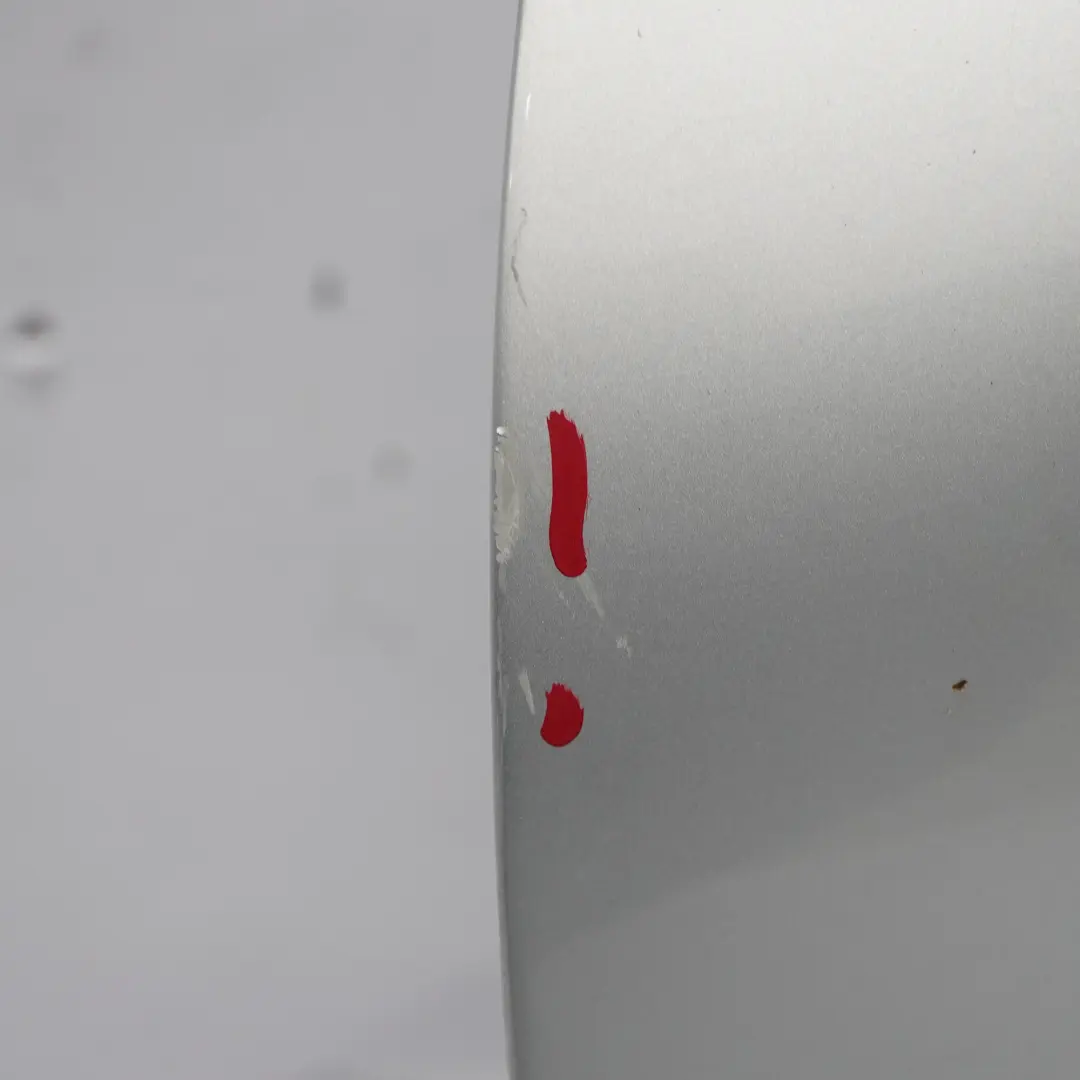 Porta anteriore sinistra Iridium Silver Metallic - 775 per Mercedes W203 con numero di parte A2037200105 Mercedes W203 Porta anteriore sinistra Iridium Silver Metallic - 775 - SKU A2037200105-IRS1 - Numero di parte A2037200105