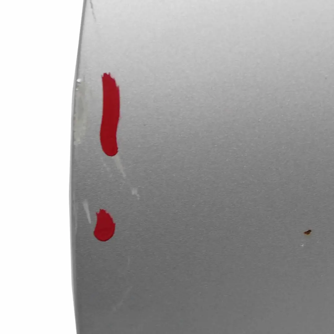 Puerta Delantera Izquierda Iridium Silver Metallic - 775 para Mercedes W203 con número de pieza A2037200105 Mercedes W203 Puerta Delantera Izquierda Iridium Silver Metallic - 775 - SKU A2037200105-IRS1 - Número de pieza A2037200105