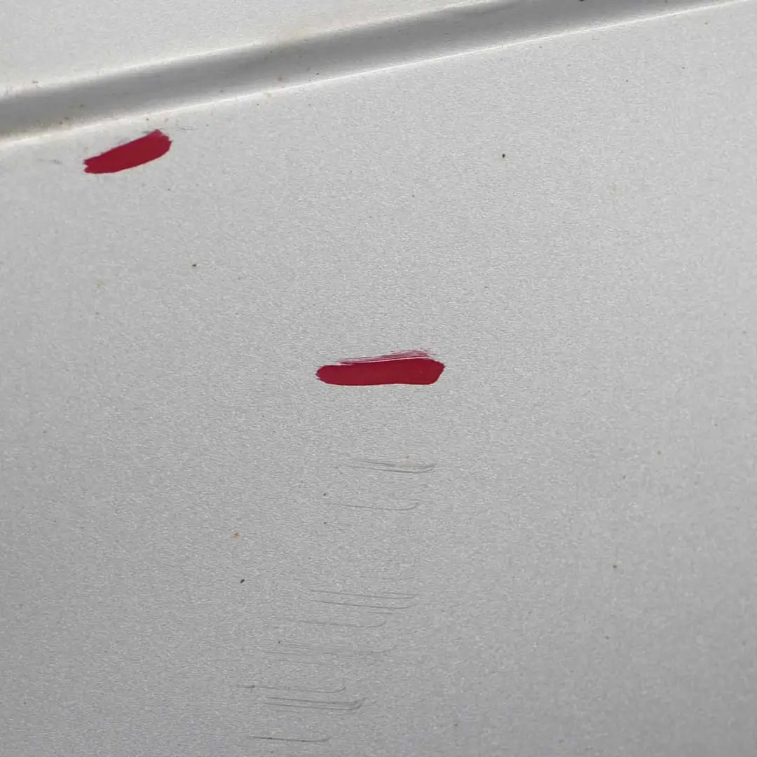 Porta anteriore destra Iridium Silver Metallic - 775 per Mercedes W203 con numero di parte A2037200205 Mercedes W203 Porta anteriore destra Iridium Silver Metallic - 775 - SKU A2037200205-IRS1 - Numero di parte A2037200205