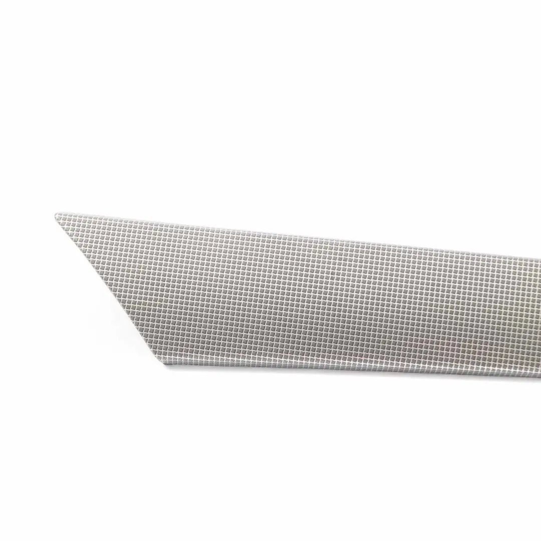 Mercedes W203 Panel puerta delantera derecha Decoración Strip - SKU A2037200422 - Número de pieza A2037200422