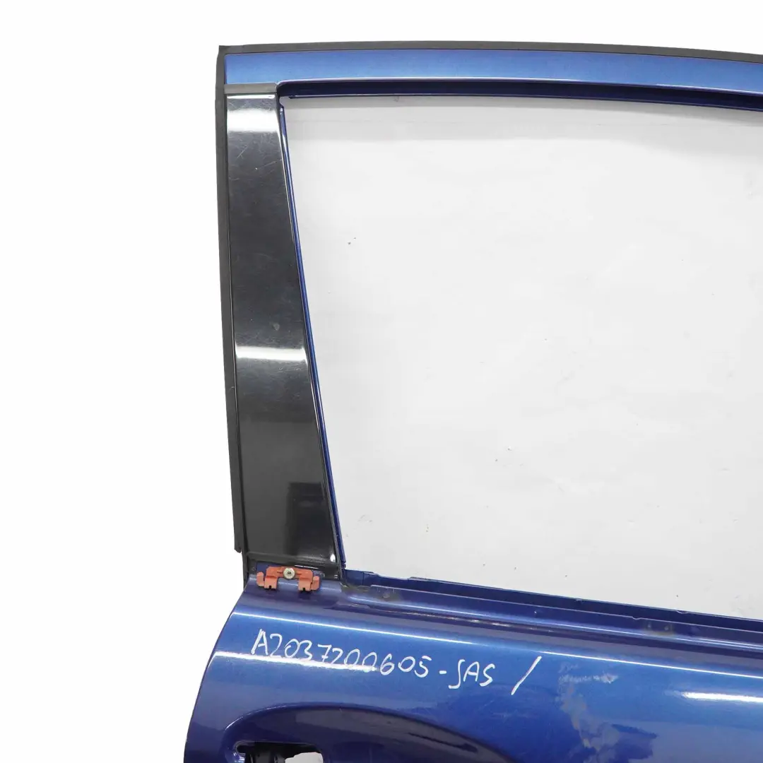 Puerta Delantera Derecha Jaspis Blue Metallic - 345 para Mercedes CL203 CLC con número de pieza A2037200605 Mercedes CL203 CLC Puerta Delantera Derecha Jaspis Blue Metallic - 345 - SKU A2037200605-JAS - Número de pieza A2037200605