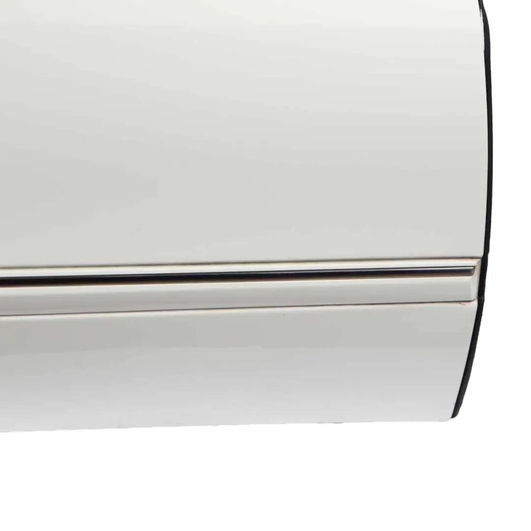 Door Front Right O/S Calcite White - 650 to Mercedes CLC CL203 with Part number A2037201605 Mercedes CLC CL203 Door Front Right O/S Calcite White - 650 - SKU A2037201605-CW - Part number A2037201605