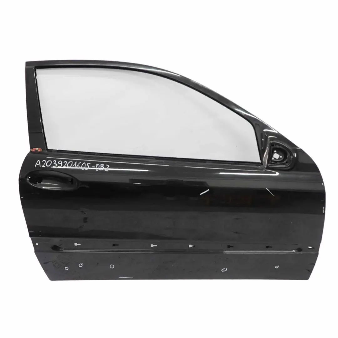 Porta anteriore destra Obsidian Black Metallic - 197 per Mercedes CLC CL203 con numero di parte A2037201605 Mercedes CLC CL203 Porta anteriore destra Obsidian Black Metallic - 197 - SKU A2037201605-OB2 - Numero di parte A2037201605