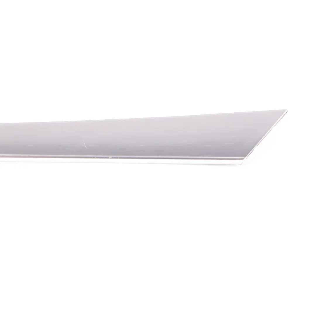 Mercedes W203 S203 Striscia copertura porta Trim anteriore sinistro - SKU A2037202122 - Numero di parte A2037202122