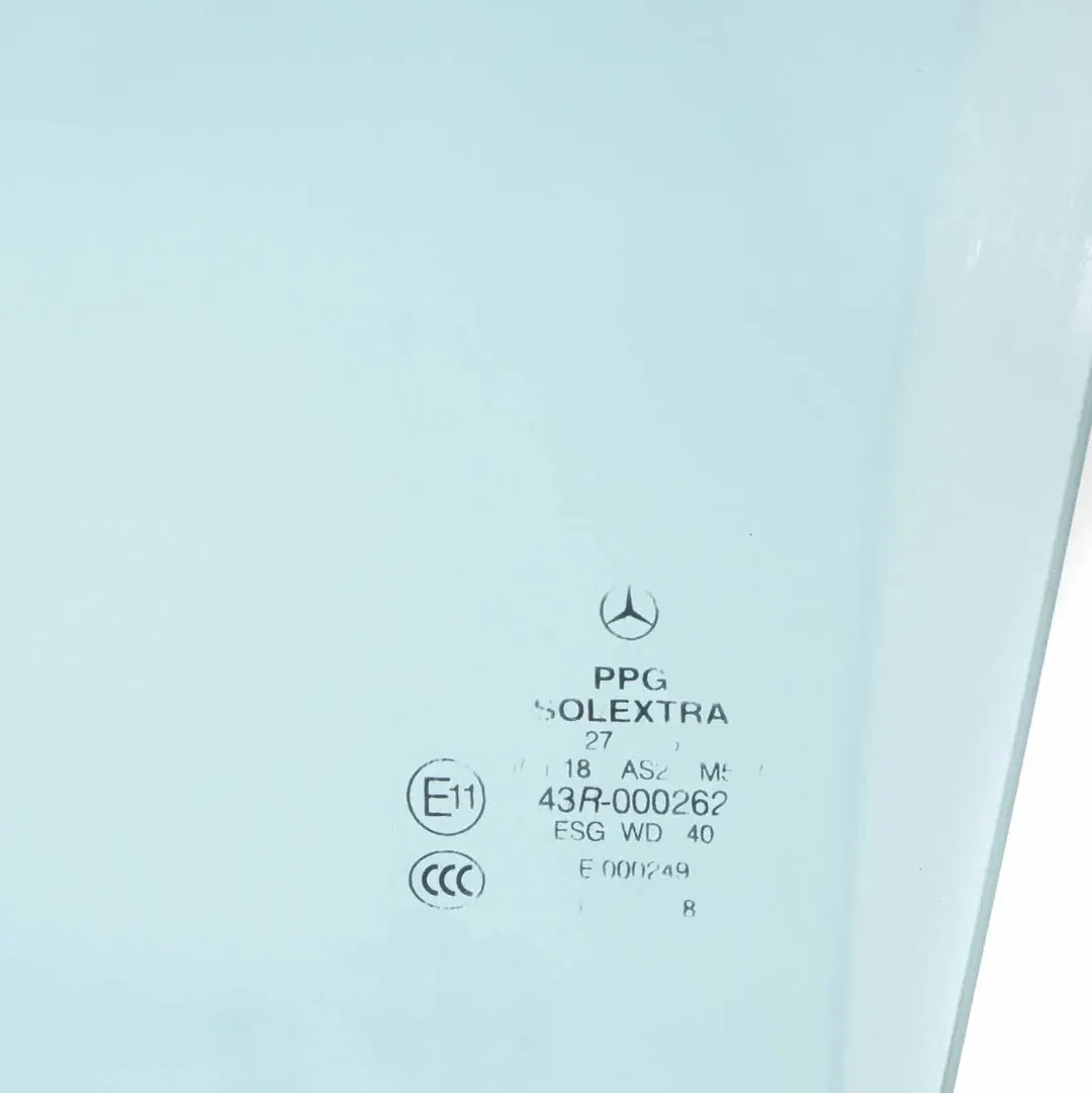 Vetro Porta Anteriore Sinistra Vetri Blu AS2 per Mercedes W203 con numero di parte A2037251910 Mercedes W203 Vetro Porta Anteriore Sinistra Vetri Blu AS2 - SKU A2037251910 - Numero di parte A2037251910