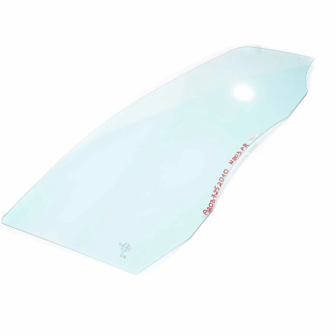 Glace de Porte Avant Droite Vitrage Bleu AS2 pour Mercedes W203 à propos du numéro de pièce A2037252010 Mercedes W203 Glace de Porte Avant Droite Vitrage Bleu AS2 - SKU A2037252010 - Numéro de pièce A2037252010