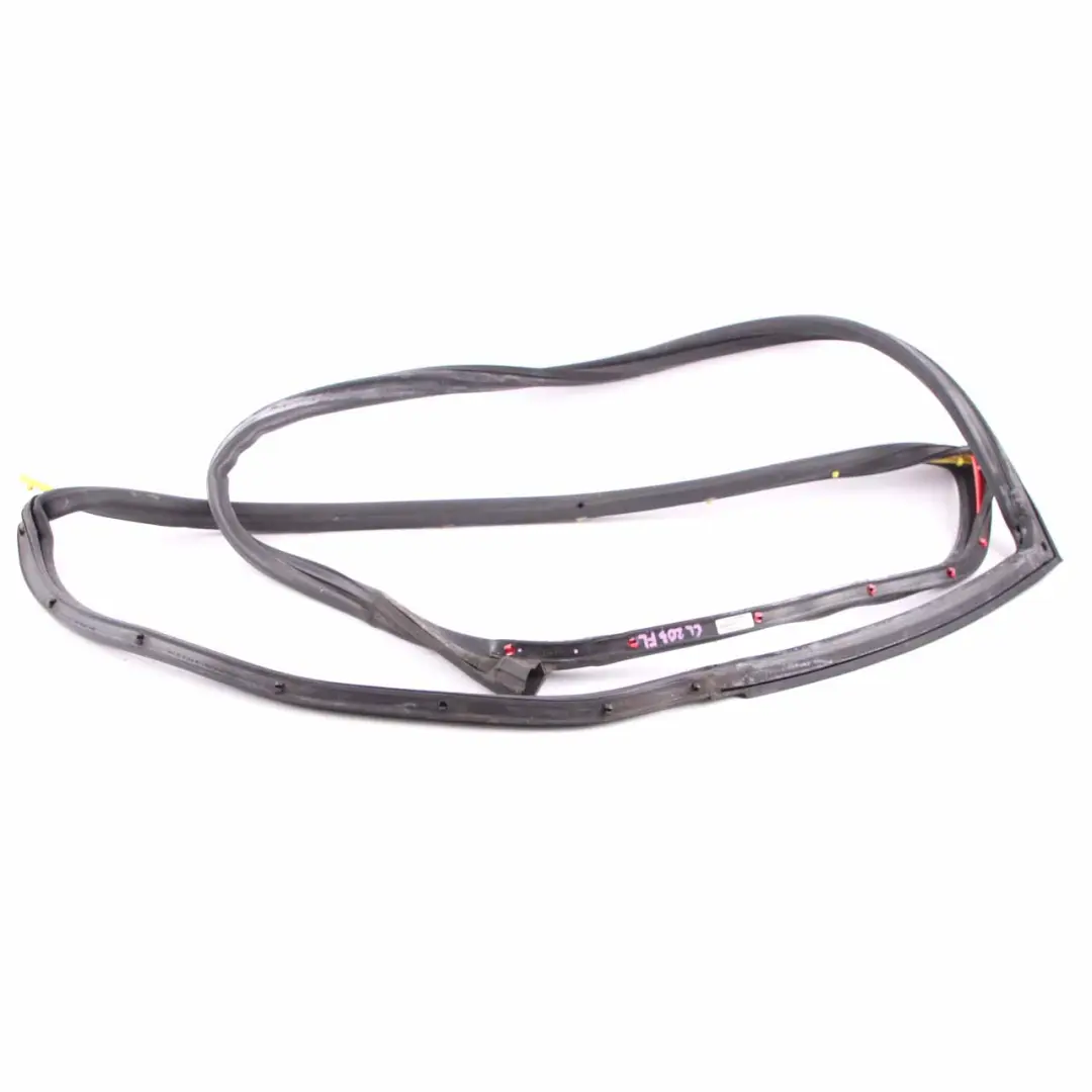 Sello de Puerta Junta Marco Izquierda Tira de Sellado para Mercedes CL203 con número de pieza A2037272930 Mercedes CL203 Sello de Puerta Junta Marco Izquierda Tira de Sellado - SKU A2037272930 - Número de pieza A2037272930