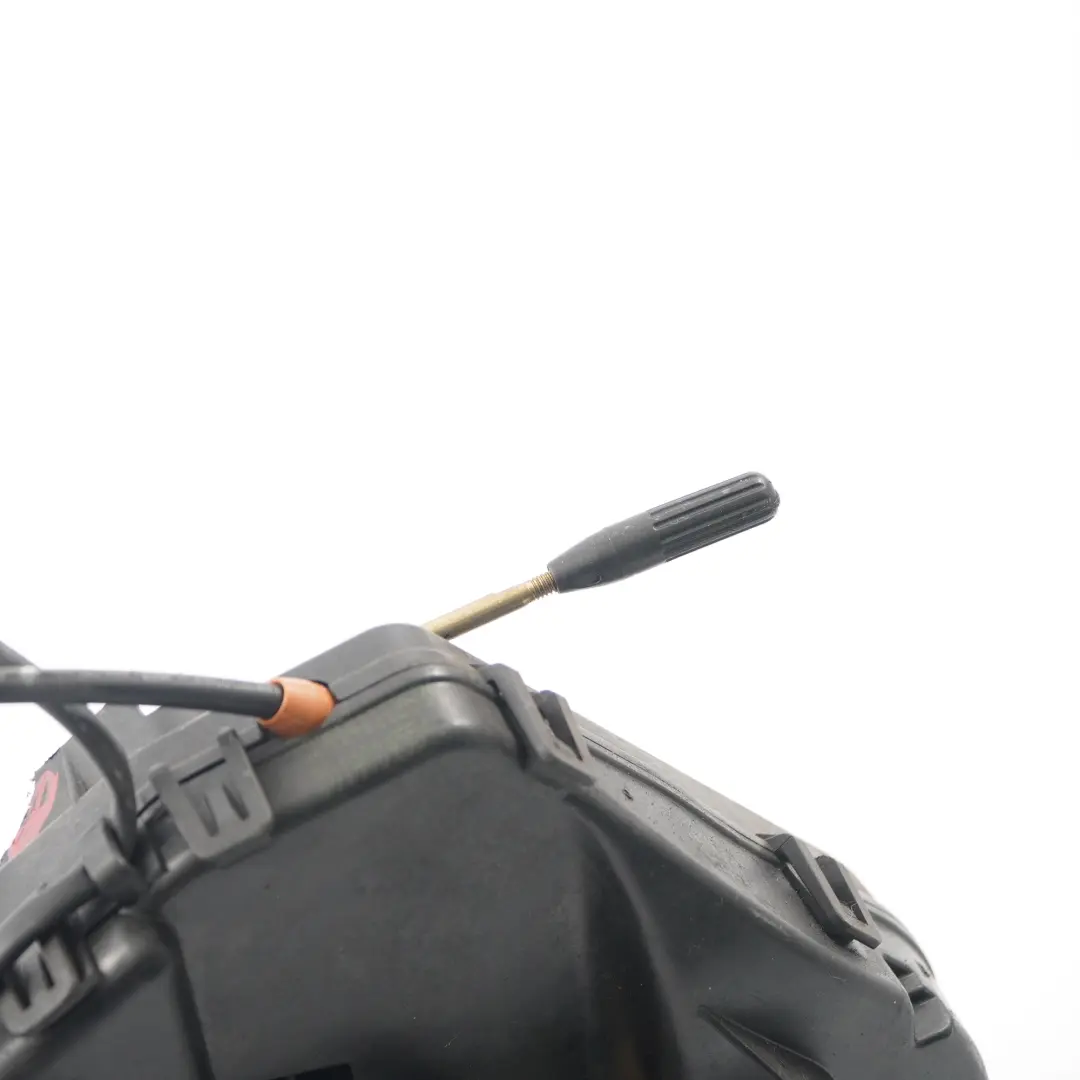 Mercedes W203 Zamek Drzwi Lewy Tył - SKU A2037300135-1 - Numer Części A2037300135