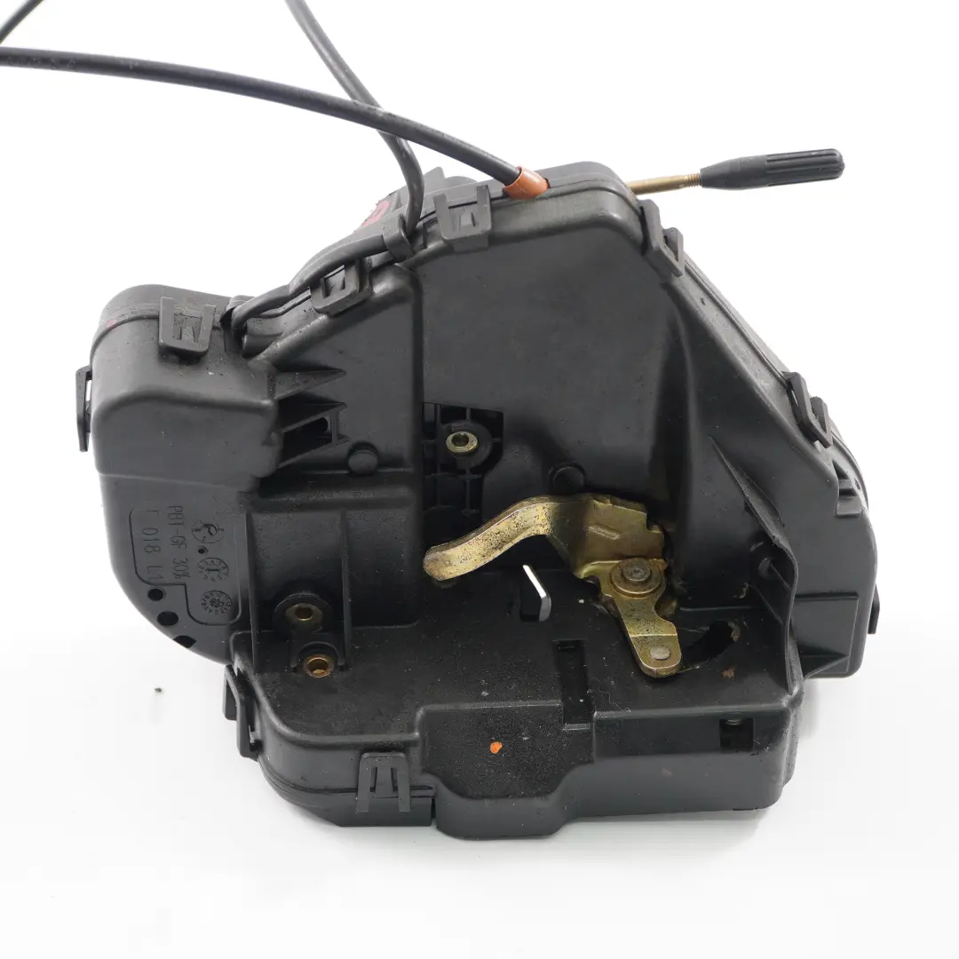 Actuador mecanismo cierre puerta trasera izquierda Mercedes W203 para con número de pieza A2037300135 Actuador mecanismo cierre puerta trasera izquierda Mercedes W203 - SKU A2037300135-1 - Número de pieza A2037300135