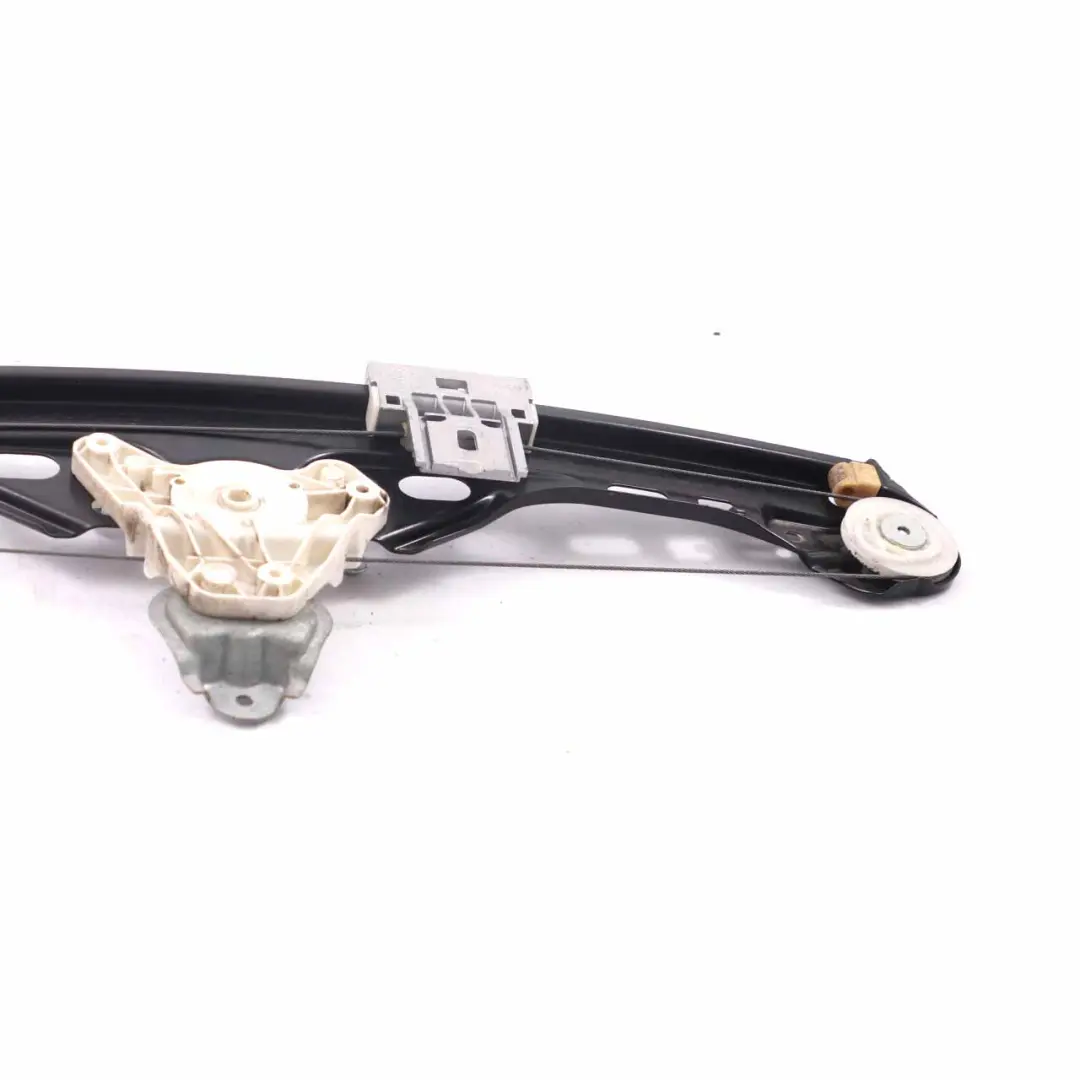 Puerta Trasera Izquierda Elevalunas Eletrico para Mercedes W203 con número de pieza A2037300346 Mercedes W203 Puerta Trasera Izquierda Elevalunas Eletrico - SKU A2037300346 - Número de pieza A2037300346