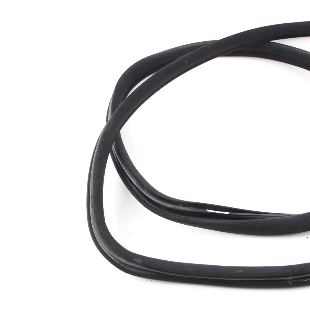 Posteriore Sinistra Destra Guarnizione Protezione Bordi Nero 7300249 per BMW X3 F25 con numero di parte A2037300478 BMW X3 F25 Posteriore Sinistra Destra Guarnizione Protezione Bordi Nero 7300249 - SKU A2037300478 - Numero di parte A2037300478