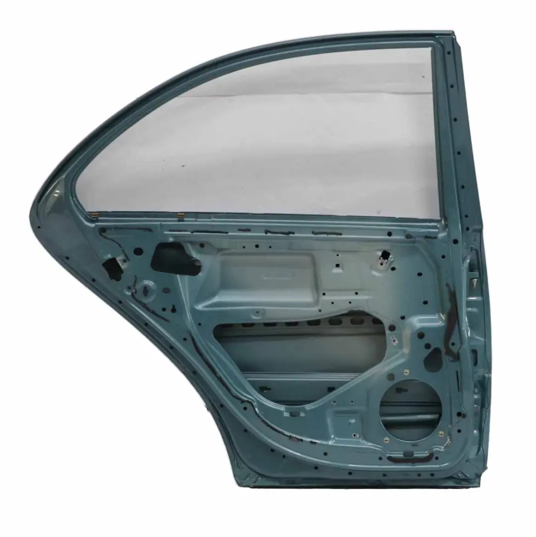 Arrière Gauche Bleu Aragonite Métallisé - 941 pour Mercedes W203 Porte à propos du numéro de pièce A2037300705 Mercedes W203 Porte Arrière Gauche Bleu Aragonite Métallisé - 941 - SKU A2037300705-ABM - Numéro de pièce A2037300705
