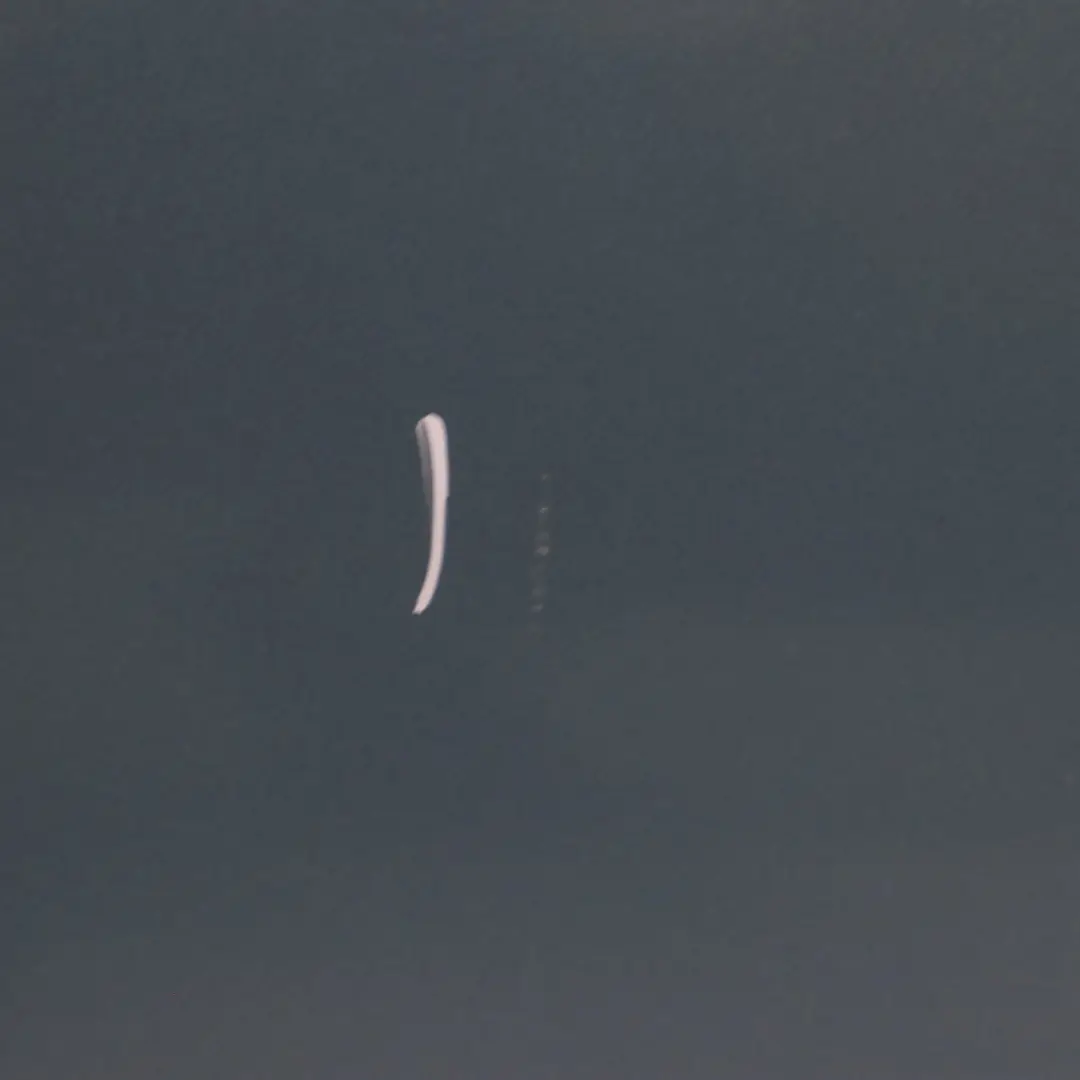 Tür hinten links Aragonitblau Metallic - 941 für Mercedes W203 mit Teilenummer A2037300705 Mercedes W203 Tür hinten links Aragonitblau Metallic - 941 - SKU A2037300705-ABM - Teilenummer A2037300705