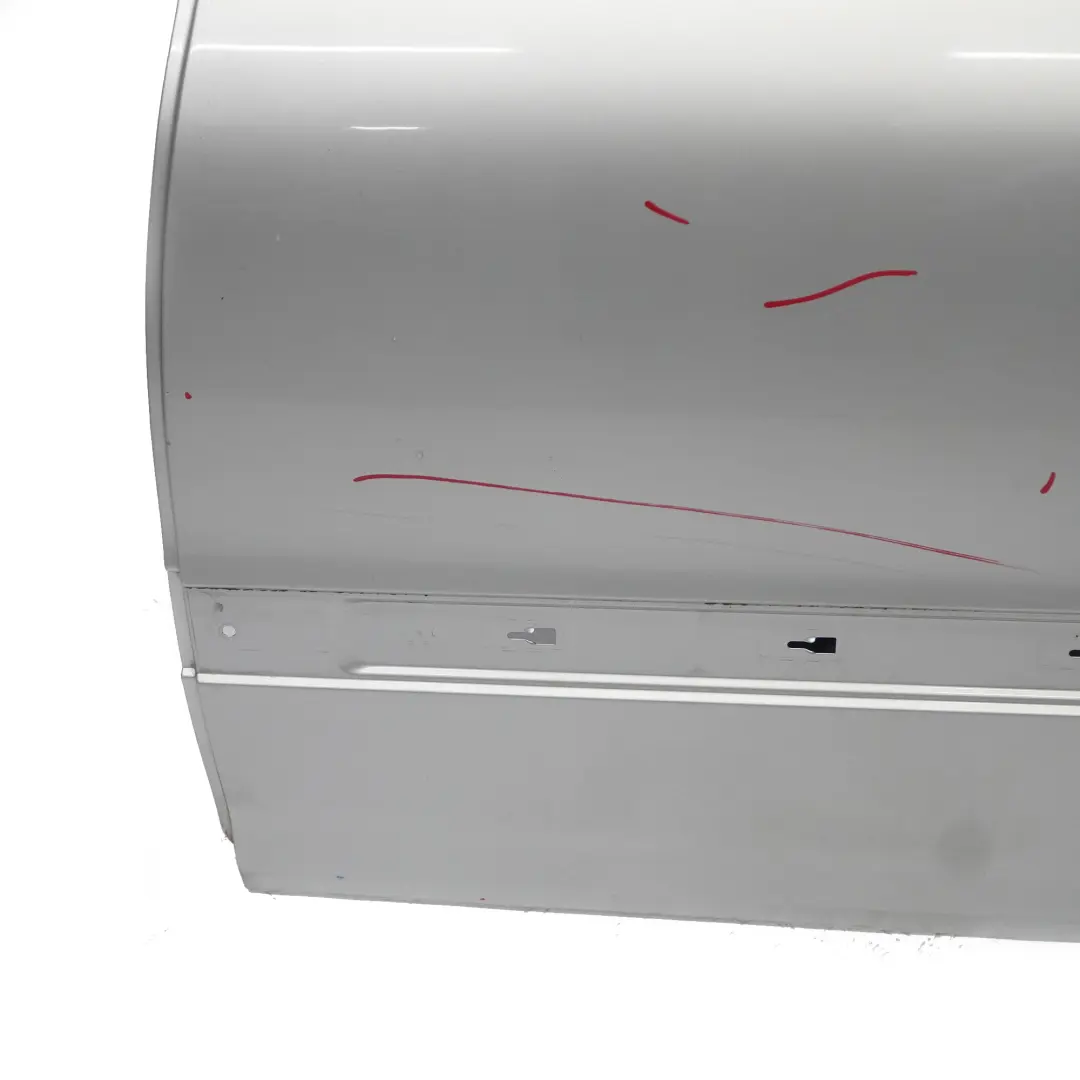 Arrière Gauche Saloon Argent Iridium Métallisé - 775 pour Mercedes W203 Porte à propos du numéro de pièce A2037300705 Mercedes W203 Porte Arrière Gauche Saloon Argent Iridium Métallisé - 775 - SKU A2037300705-IRS2 - Numéro de pièce A2037300705