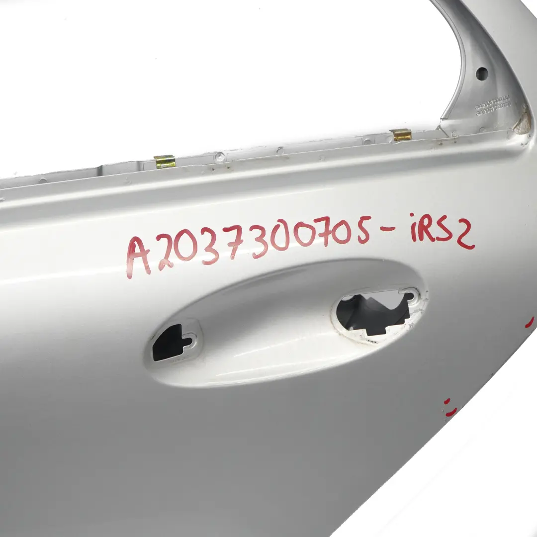Drzwi Lewe Tylne Saloon Iridium Silver Metallic - 775 do Mercedes W203 o numerze A2037300705 Mercedes W203 Drzwi Lewe Tylne Saloon Iridium Silver Metallic - 775 - SKU A2037300705-IRS2 - Numer Części A2037300705