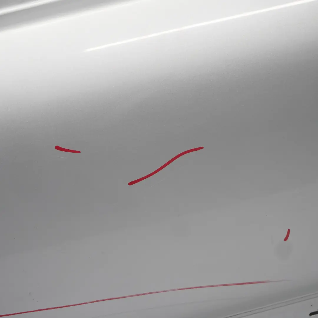 Puerta Trasera Izquierda Berlina Iridium Silver Metallic - 775 para Mercedes W203 con número de pieza A2037300705 Mercedes W203 Puerta Trasera Izquierda Berlina Iridium Silver Metallic - 775 - SKU A2037300705-IRS2 - Número de pieza A2037300705