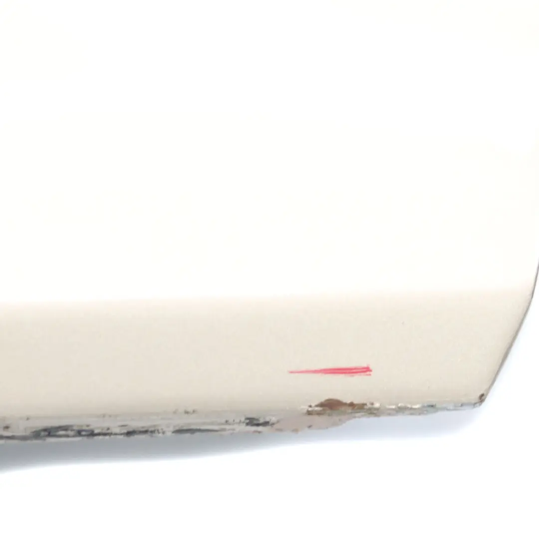 Porta posteriore sinistra Travertino Beige Metallizzato - 693 per Mercedes W203 con numero di parte A2037300705 Mercedes W203 Porta posteriore sinistra Travertino Beige Metallizzato - 693 - SKU A2037300705-TRB - Numero di parte A2037300705