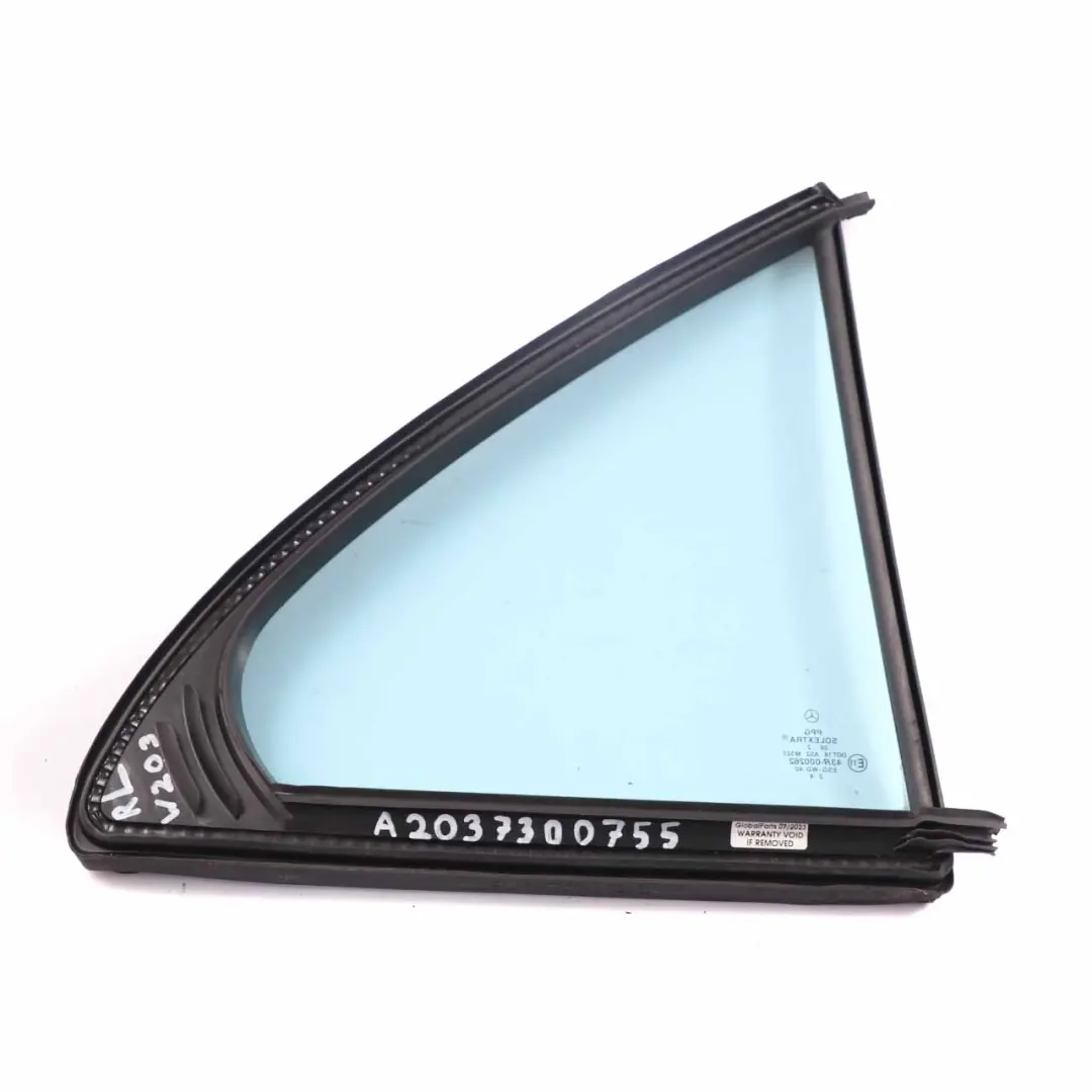 Vitre Latérale Fixe Arrière Gauche AS2 pour Mercedes W203 à propos du numéro de pièce A2037300755 Mercedes W203 Vitre Latérale Fixe Arrière Gauche AS2 - SKU A2037300755 - Numéro de pièce A2037300755