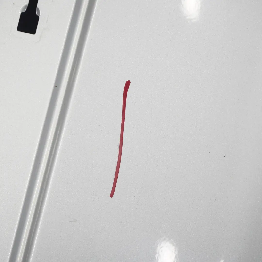 Porta posteriore destra Iridium Silver Metallic - 775 per Mercedes W203 con numero di parte A2037300805 Mercedes W203 Porta posteriore destra Iridium Silver Metallic - 775 - SKU A2037300805-IRS - Numero di parte A2037300805