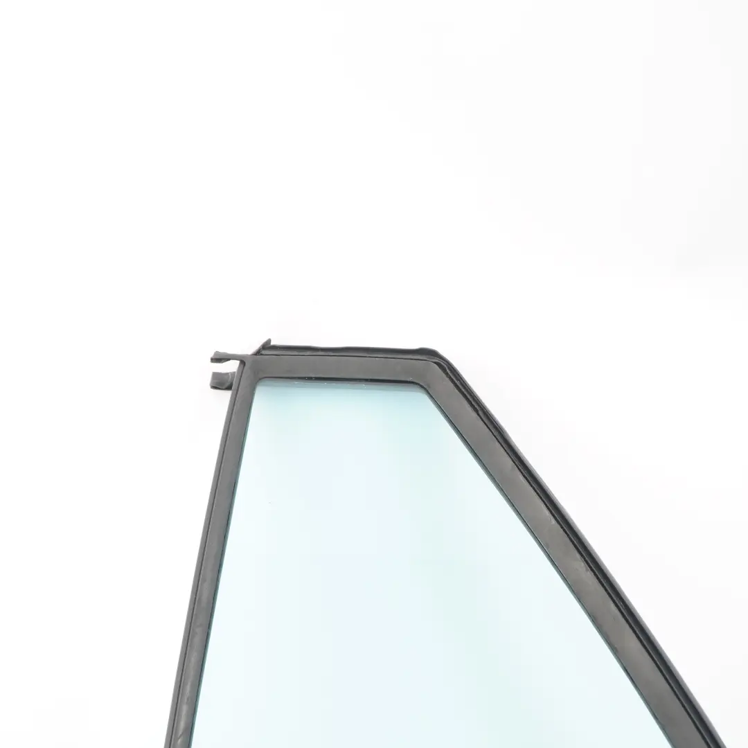 Ventana Lateral Cristal Fijo Puerta Trasera Izquierda AS2 para Mercedes W203 Estate con número de pieza A2037300955 Mercedes W203 Estate Ventana Lateral Cristal Fijo Puerta Trasera Izquierda AS2 - SKU A2037300955 - Número de pieza A2037300955