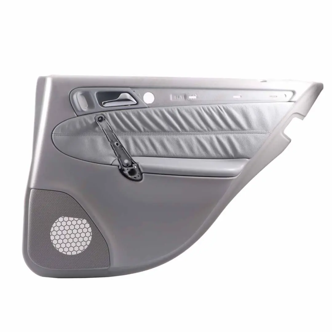 Türkarte Hinten Rechts Verkleidungs Platte Grau Leder für Mercedes W203 mit Teilenummer A2037303862 Mercedes W203 Türkarte Hinten Rechts Verkleidungs Platte Grau Leder - SKU A2037303862 - Teilenummer A2037303862