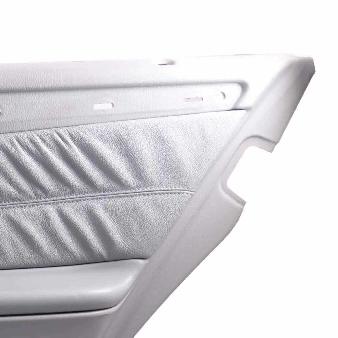 Mercedes W203 Tarjeta de Puerta Trasera Derecha Embellecedor Cuero Gris - SKU A2037303862 - Número de pieza A2037303862
