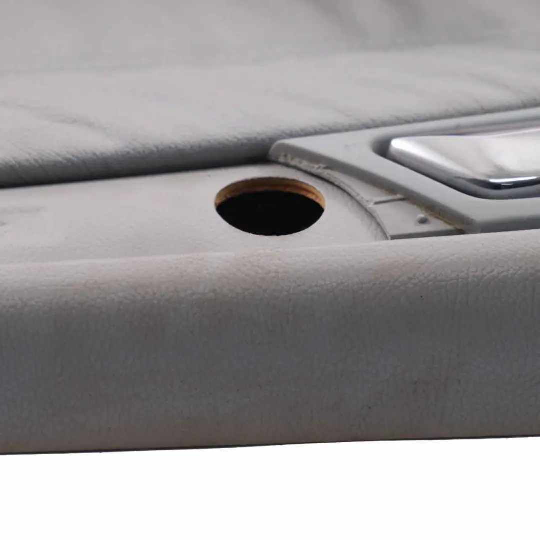 Carte Porte Arrière Droite Panneau D'Habillage Cuir Gris pour Mercedes W203 à propos du numéro de pièce A2037303862 Mercedes W203 Carte Porte Arrière Droite Panneau D'Habillage Cuir Gris - SKU A2037303862 - Numéro de pièce A2037303862