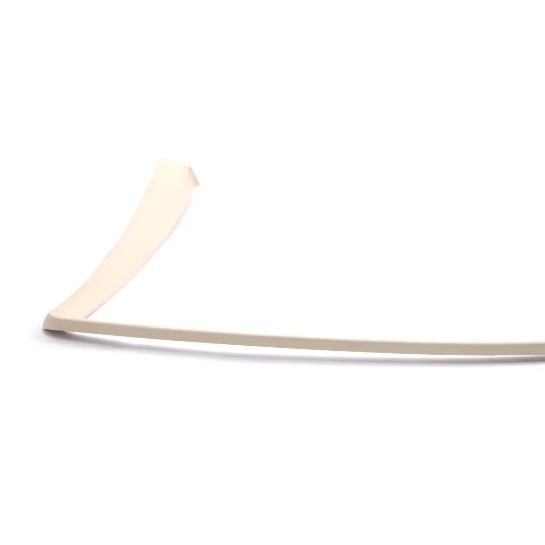 Fensterrahmenverkleidung Arriere Gauche pour Mercedes W203 à propos du numéro de pièce A2037350171 Mercedes W203 Fensterrahmenverkleidung Arriere Gauche - SKU A2037350171-1 - Numéro de pièce A2037350171