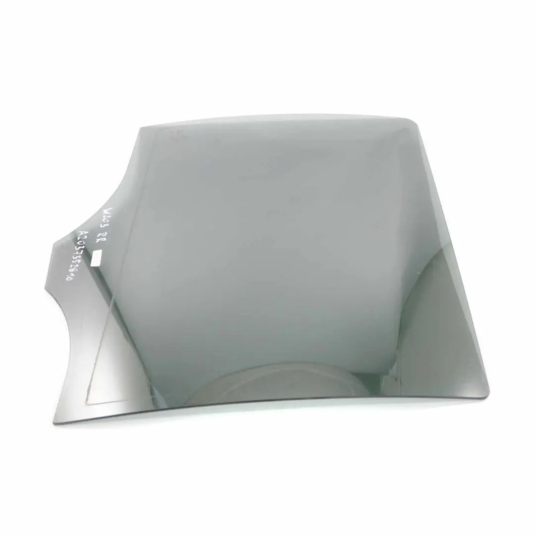 Vetro Porta Posteriore Destra Nero AS3 per Mercedes W203 Estate con numero di parte A2037352810 Mercedes W203 Estate Vetro Porta Posteriore Destra Nero AS3 - SKU A2037352810 - Numero di parte A2037352810