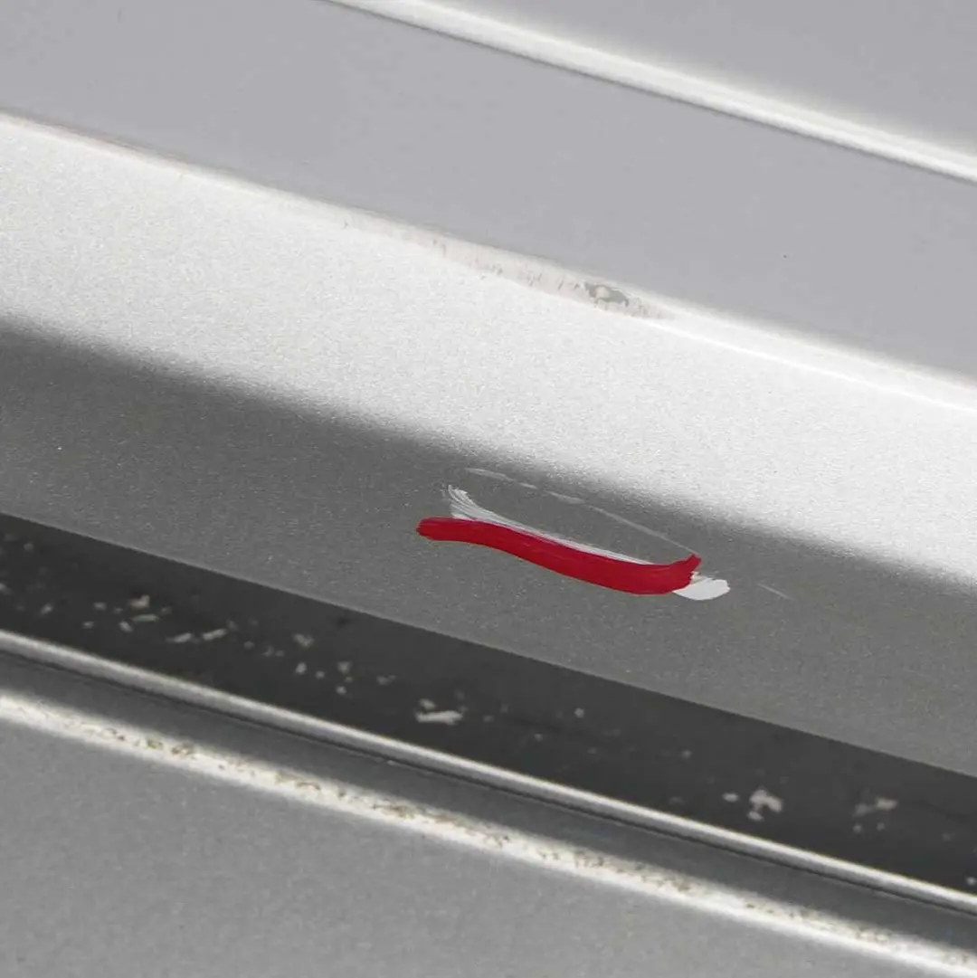 Klapa Bagażnika Iridium Silver 775 do Mercedes CL203 o numerze A2037400705 Mercedes CL203 Klapa Bagażnika Iridium Silver 775 - SKU A2037400705-IRS - Numer Części A2037400705