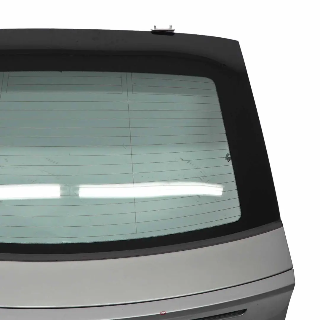 Boot Trunk Lid Tailgate Palladium Silver Metallic - 792 to Mercedes CLC CL203 with Part number A2037400705 Mercedes CLC CL203 Boot Trunk Lid Tailgate Palladium Silver Metallic - 792 - SKU A2037400705-PAL1 - Part number A2037400705