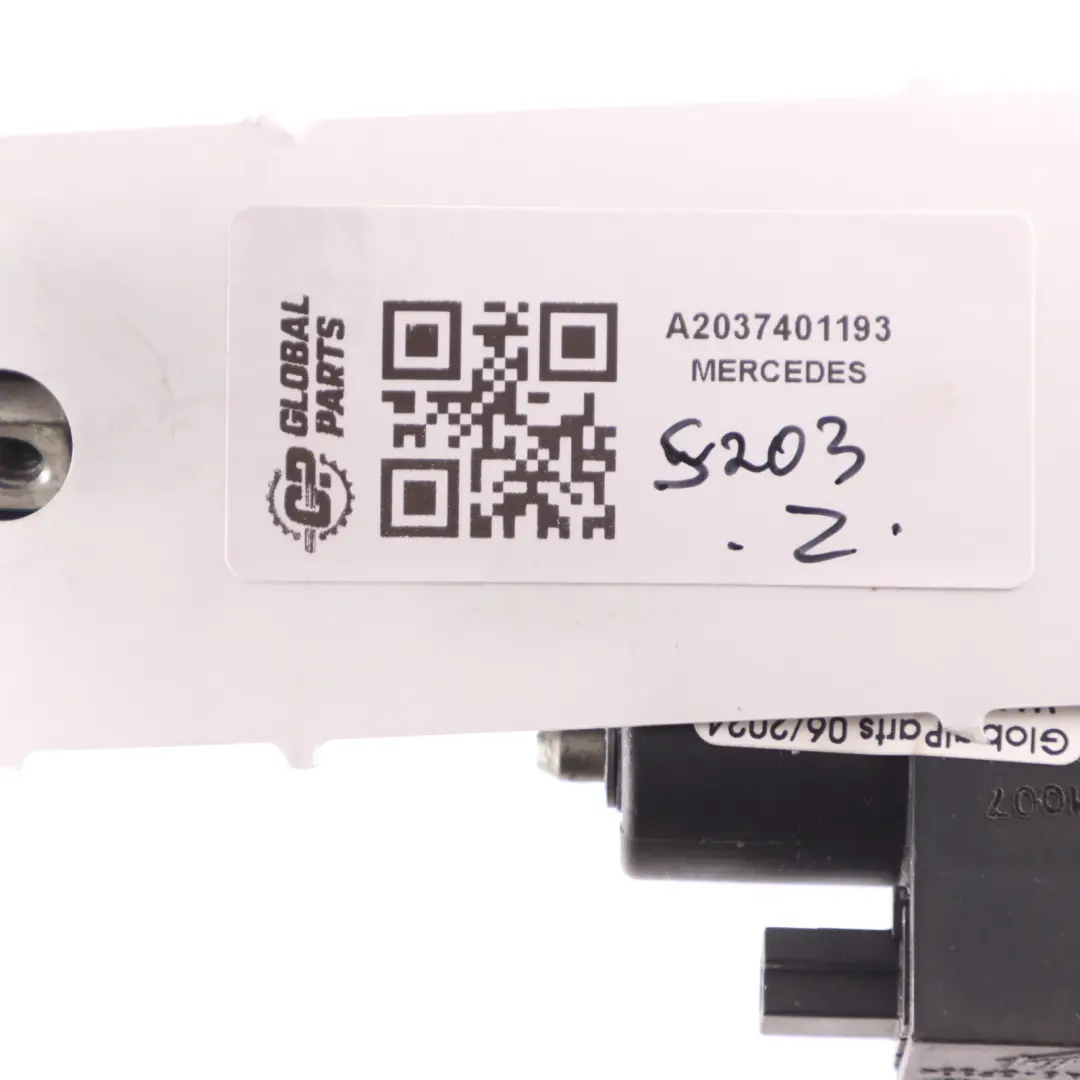 Lid Tailgate Boot Opening Handle Unit to Mercedes S203 with Part number A2037401193 Mercedes S203 Lid Tailgate Boot Opening Handle Unit - SKU A2037401193 - Part number A2037401193