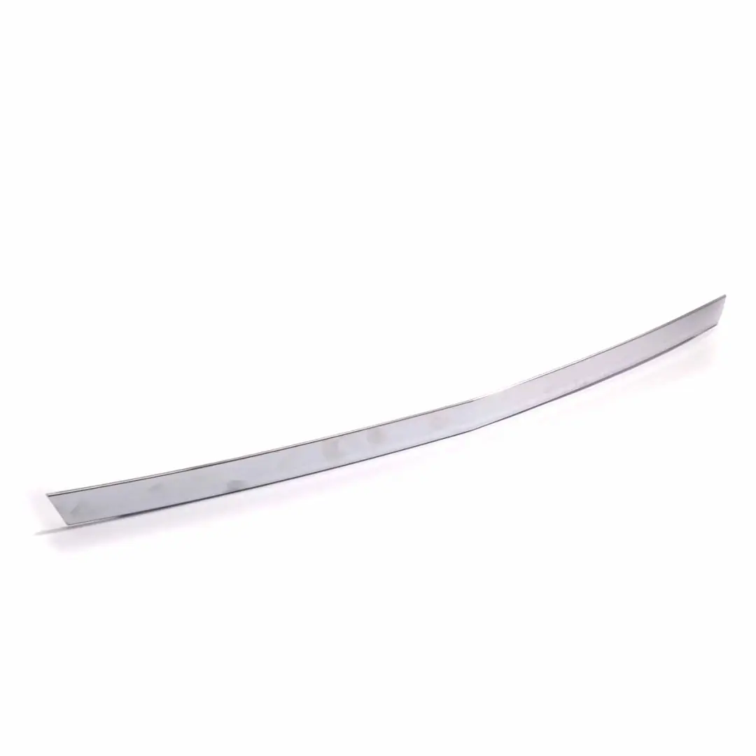 Couvercle d'ouverture de hayon chromé pour Mercedes CL203 à propos du numéro de pièce A2037430193 Mercedes CL203 Couvercle d'ouverture de hayon chromé - SKU A2037430193 - Numéro de pièce A2037430193