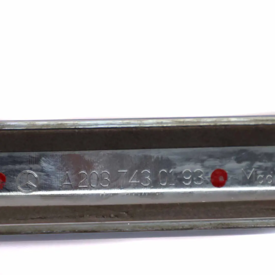 Mercedes CL203 Embellecedor Tapa Portón Trasero Cromado - SKU A2037430193 - Número de pieza A2037430193