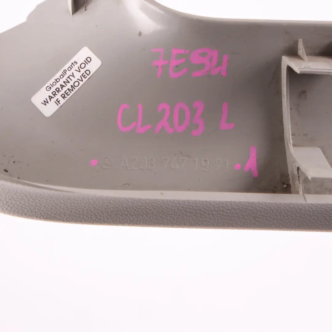 Coperchio bagagliaio copertura interna sinistra telaio finestra per Mercedes CL203 con numero di parte A2037471971 Mercedes CL203 Coperchio bagagliaio copertura interna sinistra telaio finestra - SKU A2037471971-1 - Numero di parte A2037471971