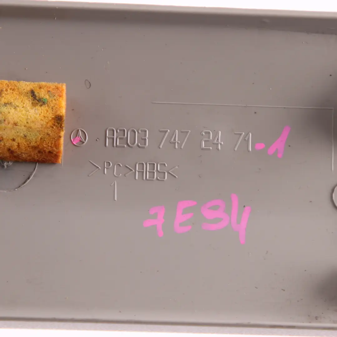 Maletero Cubremaletero Tapa Trasera Gris para Mercedes CL203 con número de pieza A2037472471 Mercedes CL203 Maletero Cubremaletero Tapa Trasera Gris - SKU A2037472471-1 - Número de pieza A2037472471