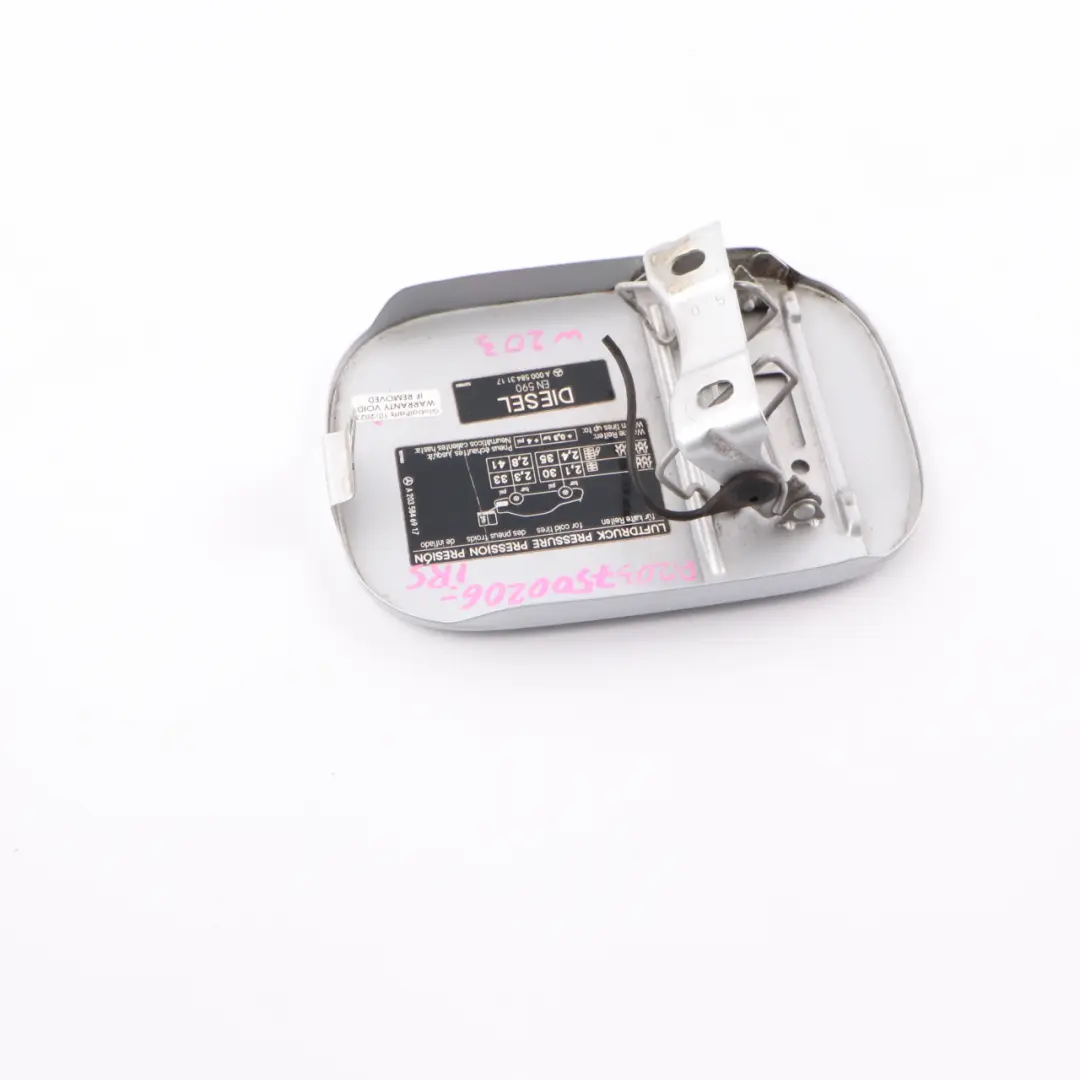 Mercedes W203 Klapka Wlewu Paliwa Srebrna Iridium Silver Metallic - 775 - SKU A2037500206-IRS - Numer Części A2037500206