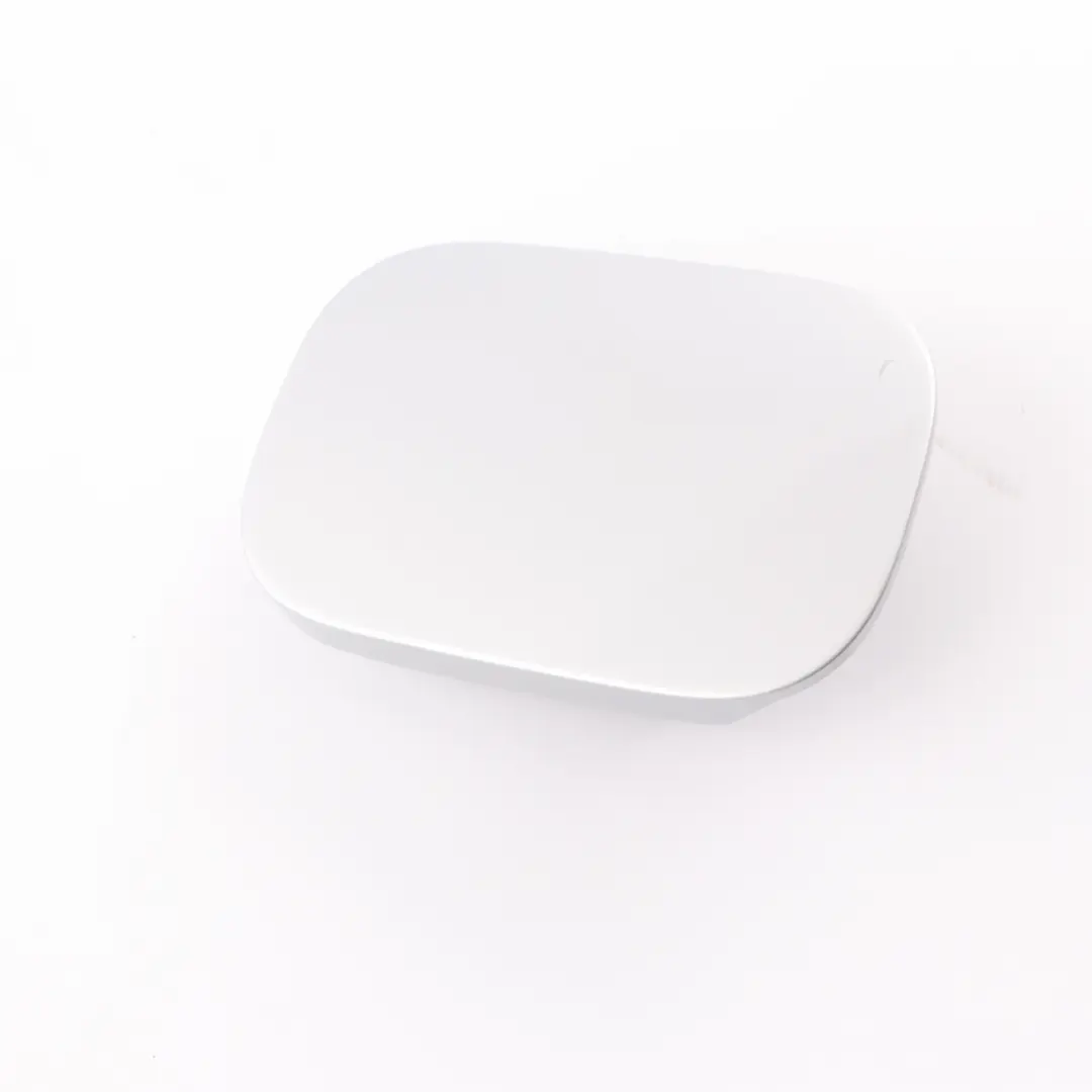 Filler Fill Flap Tankdeckel Abdeckung Iridium Silber Metallic für Mercedes W203 Fuel mit Teilenummer A2037500206 Mercedes W203 Fuel Filler Fill Flap Tankdeckel Abdeckung Iridium Silber Metallic - SKU A2037500206-IRS - Teilenummer A2037500206
