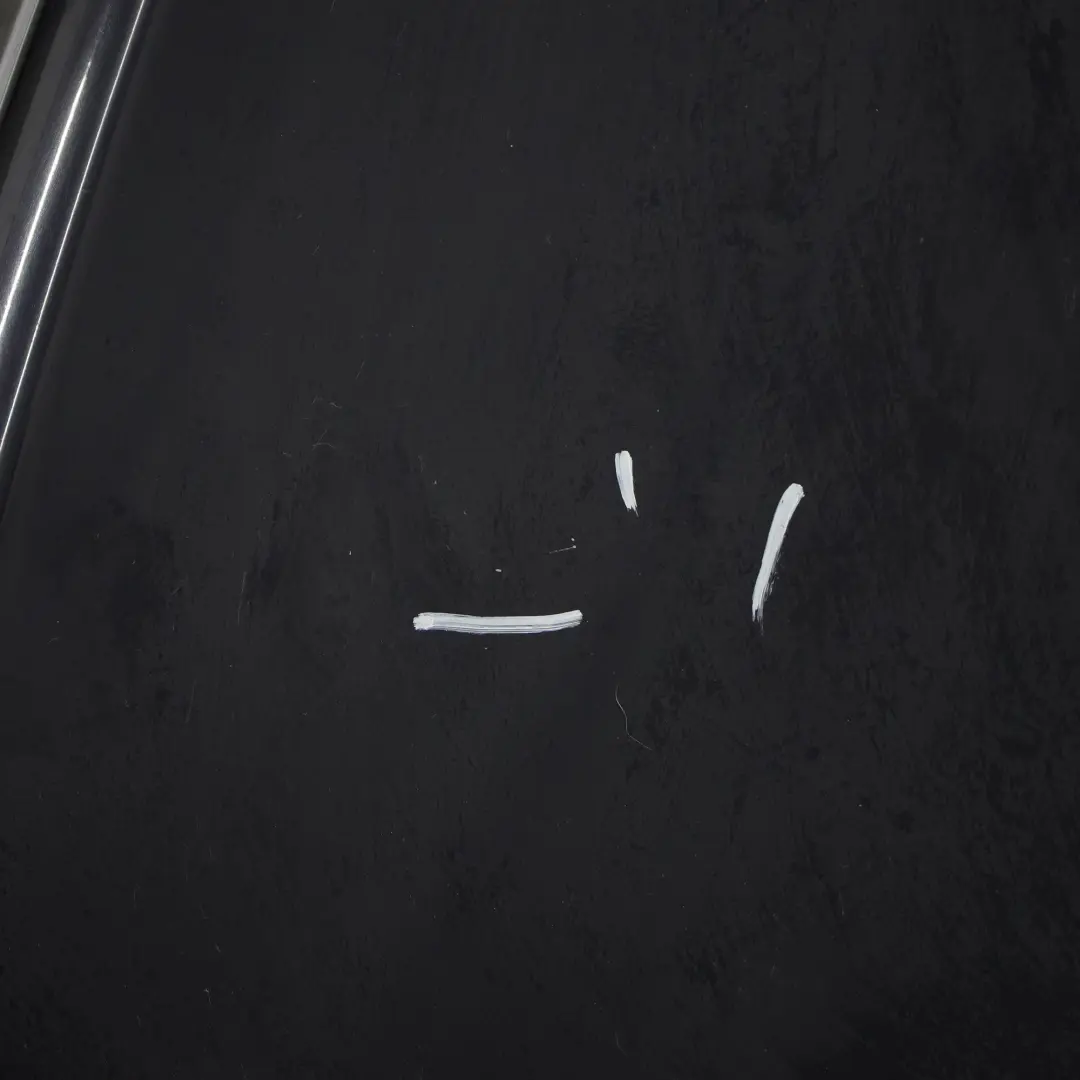 Klapa Bagażnika Diamantschwarz - 768 do Mercedes W203 o numerze A2037500675 Mercedes W203 Klapa Bagażnika Diamantschwarz - 768 - SKU A2037500675-DSCH - Numer Części A2037500675