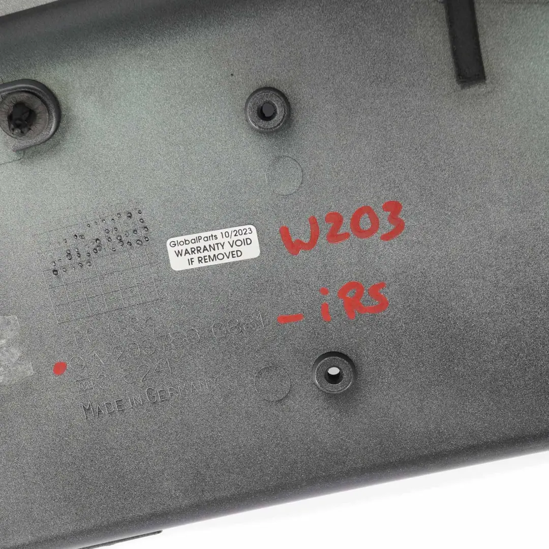 Kofferraum Nummern schild halter Iridium Silber 775 für Mercedes W203 mit Teilenummer A2037500881 Mercedes W203 Kofferraum Nummern schild halter Iridium Silber 775 - SKU A2037500881-IRS1 - Teilenummer A2037500881
