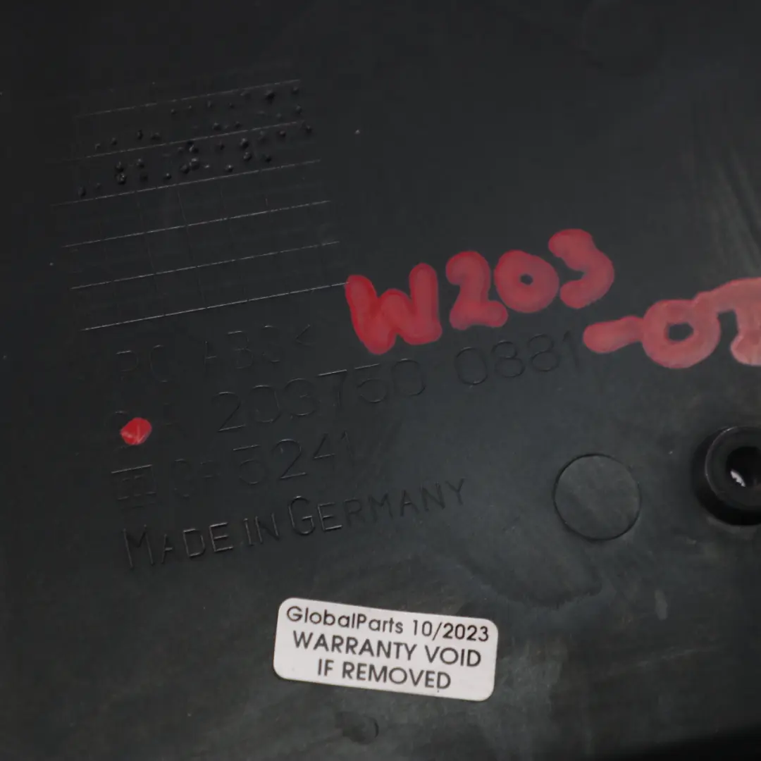 Mercedes W203 Blenda Osłona Klapy Tył Czarna - SKU A2037500881-OB - Numer Części A2037500881