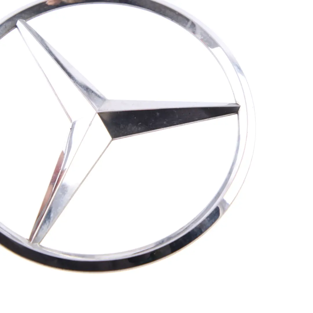 baule posteriore Stella Emblema Logo Distintivo per Mercedes W203 con numero di parte A2037580058 Mercedes W203 baule posteriore Stella Emblema Logo Distintivo - SKU A2037580058 - Numero di parte A2037580058