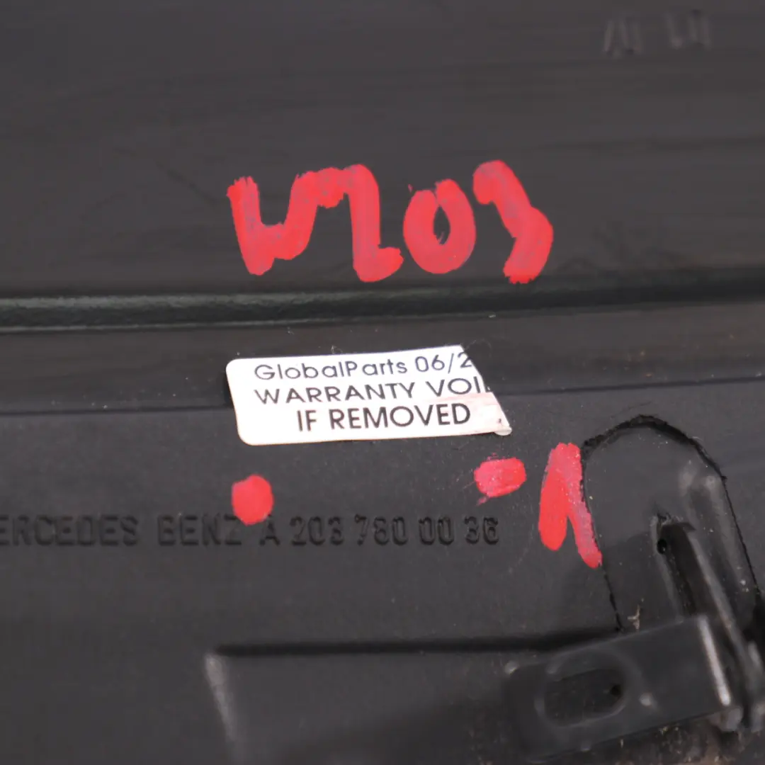 Ventanilla delantera Mercedes CL203 W203 CLC Panel deflector panorámico AS3 para con número de pieza A2037800036 Ventanilla delantera Mercedes CL203 W203 CLC Panel deflector panorámico AS3 - SKU A2037800036-1 - Número de pieza A2037800036